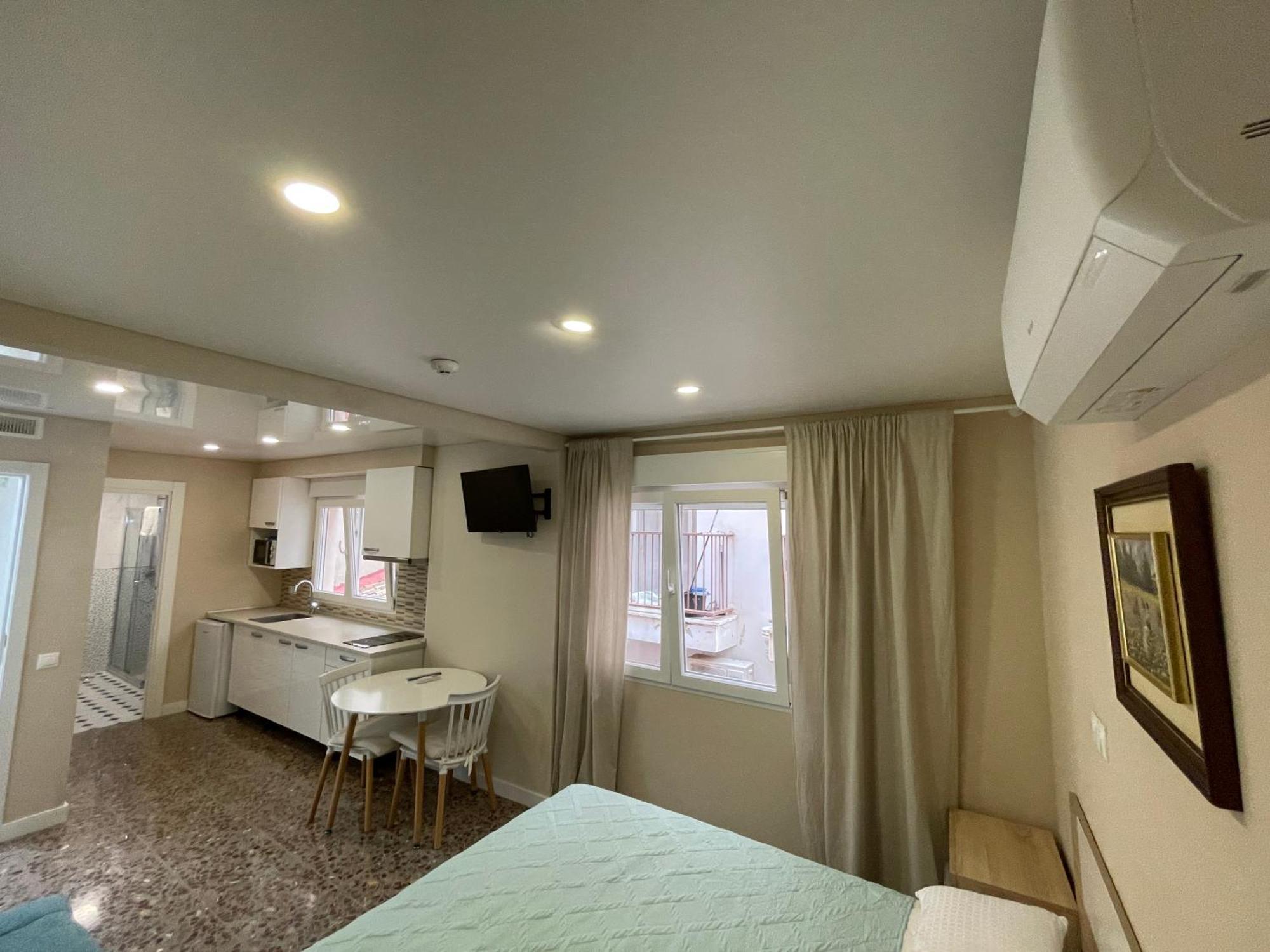 Apartamentos Pelicano Benidorm Exteriér fotografie